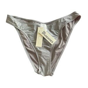 NO BOUNDARIES Metallic glitter Gray Women’s Bottoms Size L